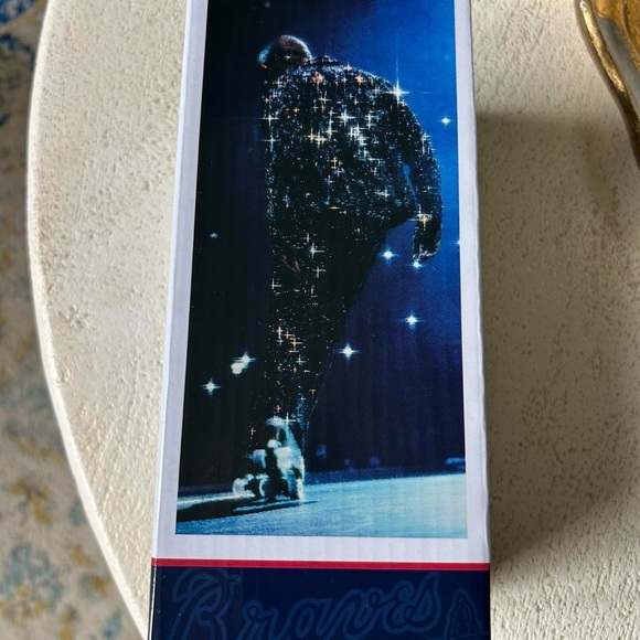 🎤 Usher Braves Bobblehead – Truist Park Exclusive – Usher Night) NEW IN … - Picture 6 of 6